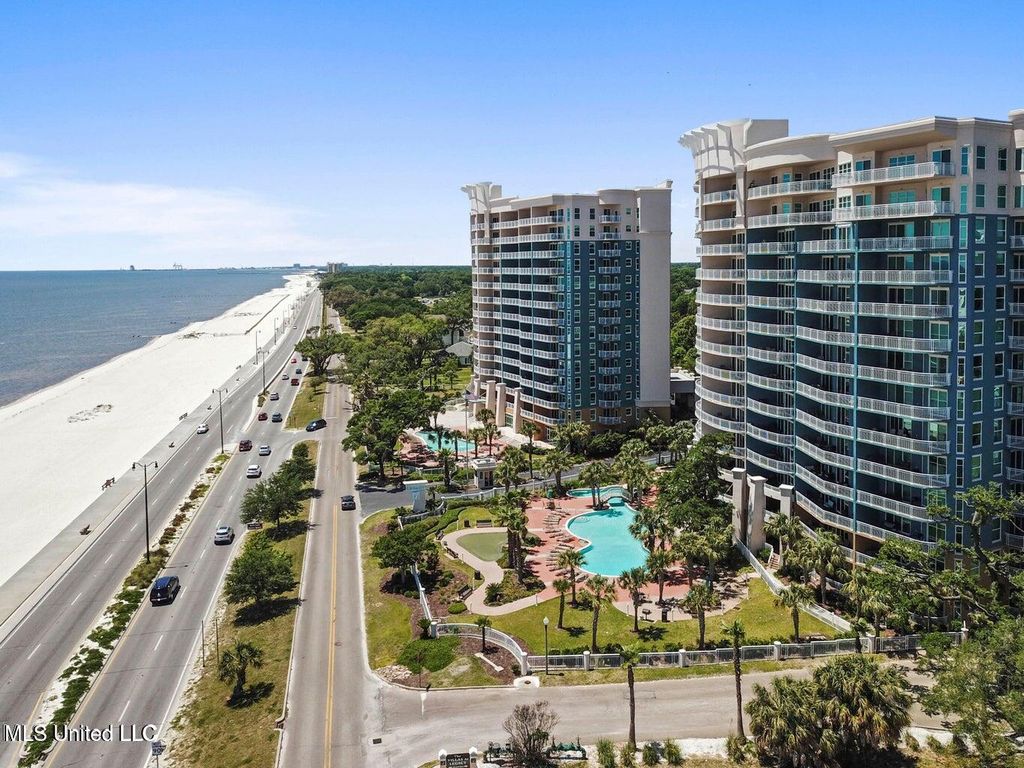 2228 Beach Drive, 1404, Gulfport, MS 39507
