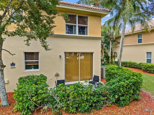 123 Wakulla Springs Way, Royal Palm Beach, FL 33411