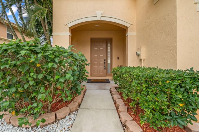 123 Wakulla Springs Way, Royal Palm Beach, FL 33411