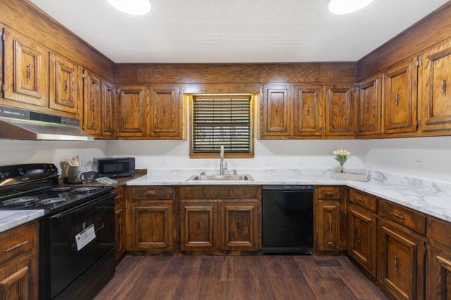 9814 Lakeside Road, Harrison, TN 37341