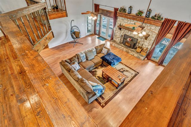 116 Nottingham Circle, Bridgeport, TX 76426