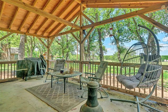 116 Nottingham Circle, Bridgeport, TX 76426