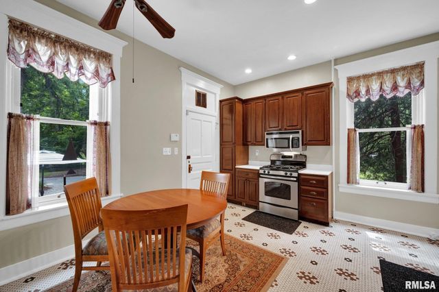 1536 W MOSS Avenue, Peoria, IL 61606