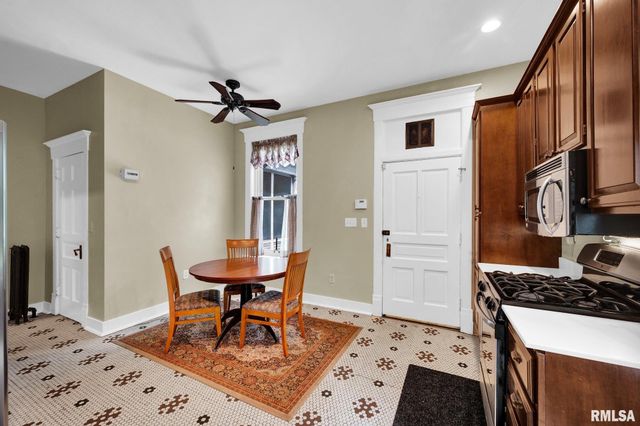 1536 W MOSS Avenue, Peoria, IL 61606