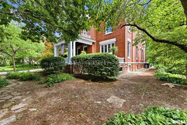 1536 W MOSS Avenue, Peoria, IL 61606