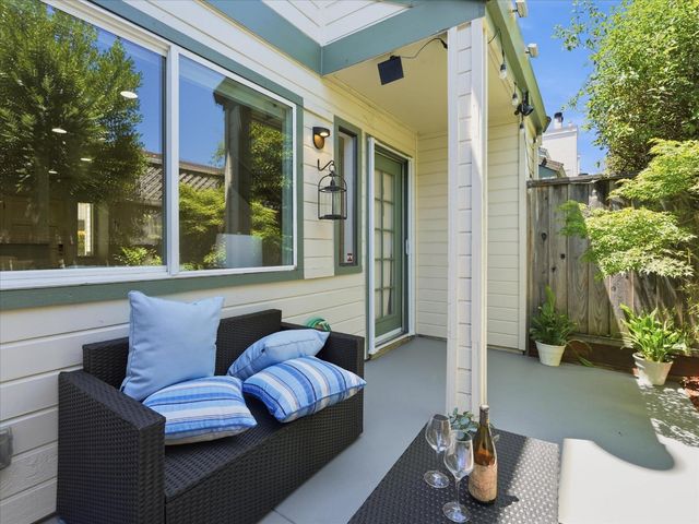 1712 Barrington Court, Santa Cruz, CA 95065
