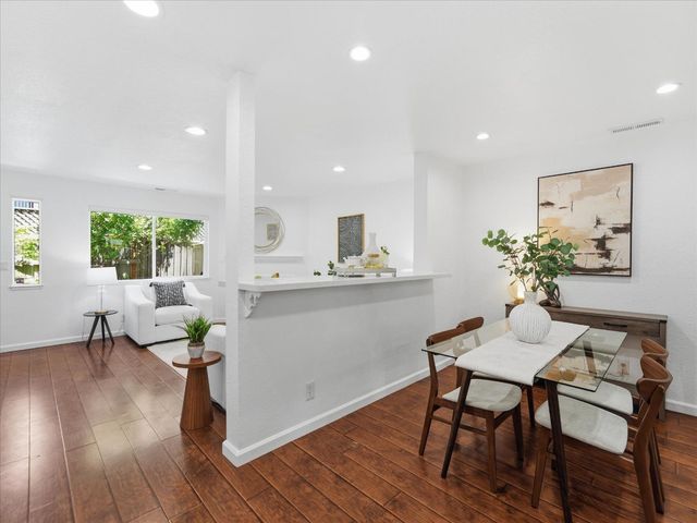 1712 Barrington Court, Santa Cruz, CA 95065