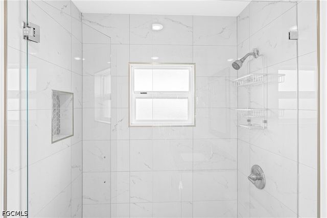 3225 E Riverside DR 34C, Fort Myers, FL 33916