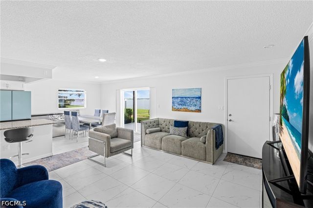3225 E Riverside DR 34C, Fort Myers, FL 33916