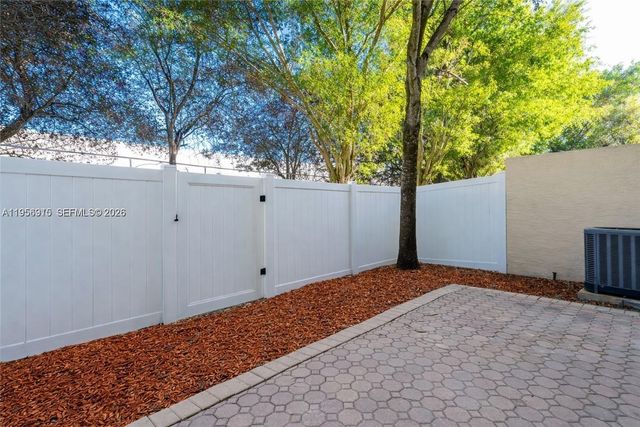 12409 SW 42nd St, Miramar, FL 33027