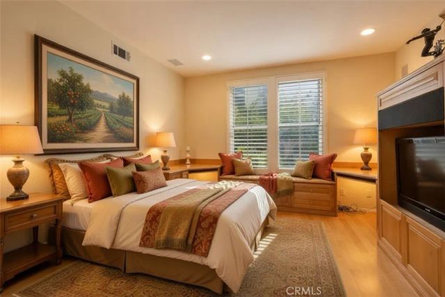 2 Salermo, Laguna Niguel, CA 92677