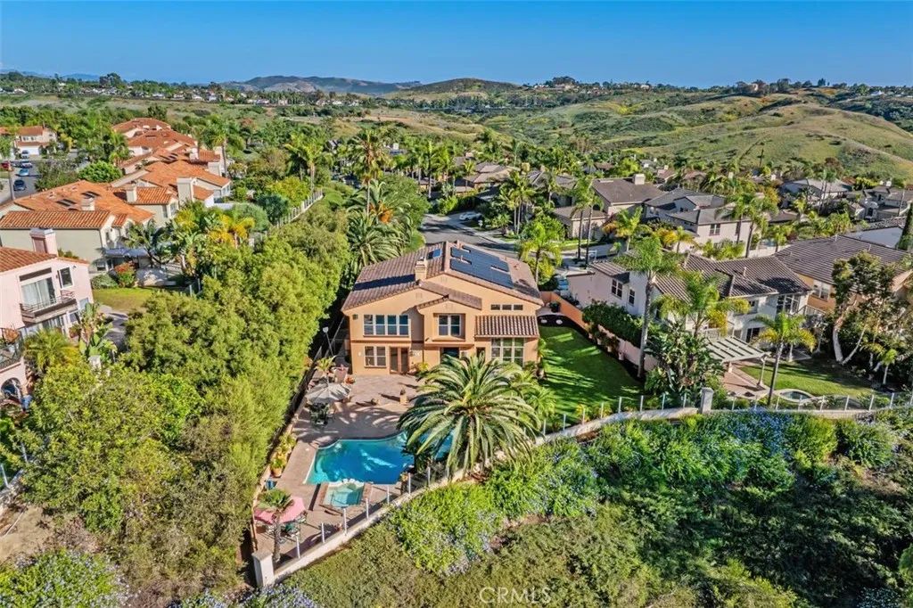 2 Salermo, Laguna Niguel, CA 92677