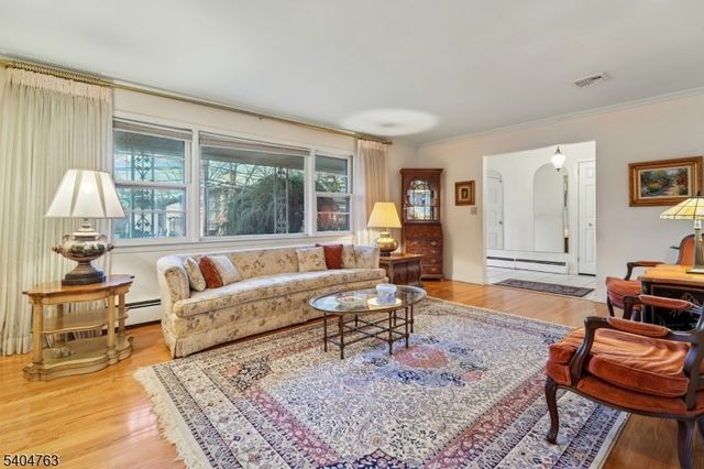 188 E Mount Pleasant Ave, Livingston Twp., NJ 07039