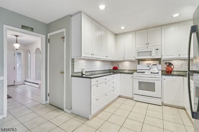 188 E Mount Pleasant Ave, Livingston Twp., NJ 07039