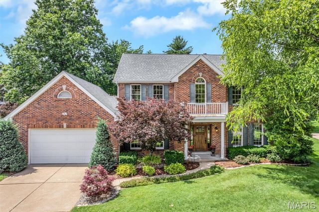 12543 Sunset Drive, St Louis, MO 63128