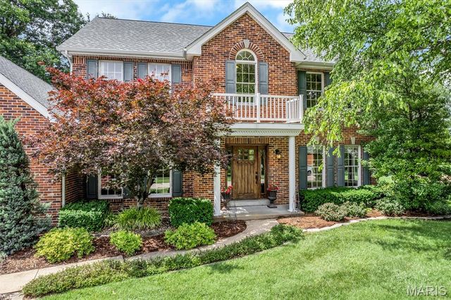 12543 Sunset Drive, St Louis, MO 63128