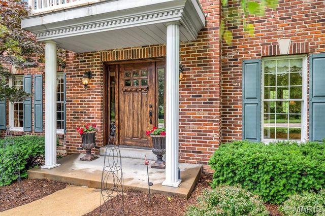 12543 Sunset Drive, St Louis, MO 63128