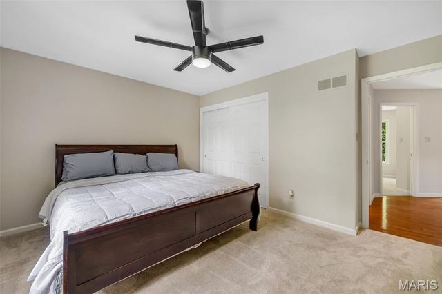 12543 Sunset Drive, St Louis, MO 63128