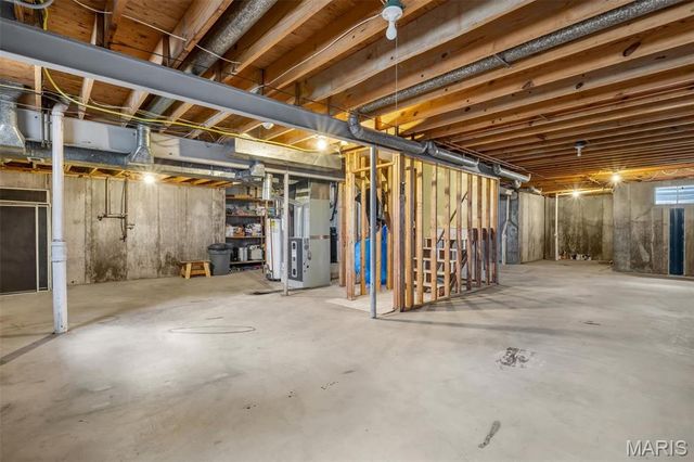 12543 Sunset Drive, St Louis, MO 63128