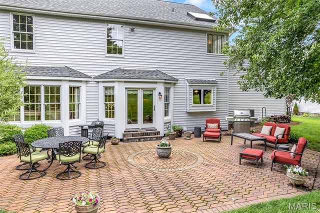 12543 Sunset Drive, St Louis, MO 63128