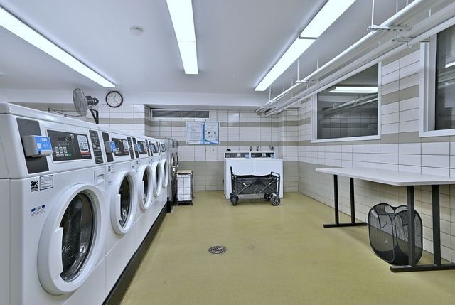 3440 N Lake Shore Drive 3C, Chicago, IL 60657