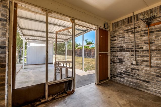 2932 Cypress Avenue, Dallas, TX 75227