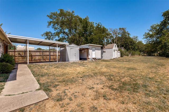 2932 Cypress Avenue, Dallas, TX 75227