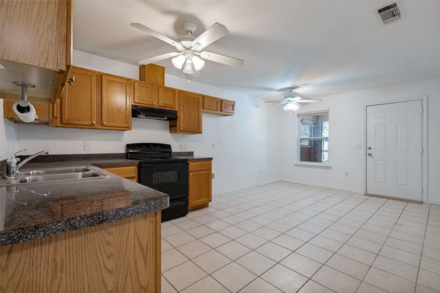 2932 Cypress Avenue, Dallas, TX 75227