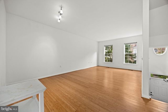 4097 FOUNTAINSIDE LN, Fairfax, VA 22030