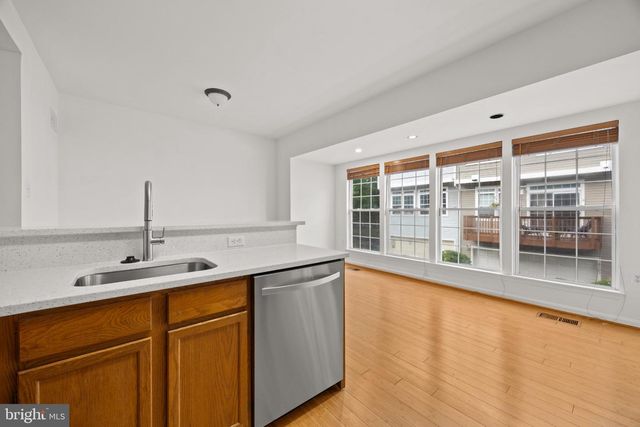 4097 FOUNTAINSIDE LN, Fairfax, VA 22030