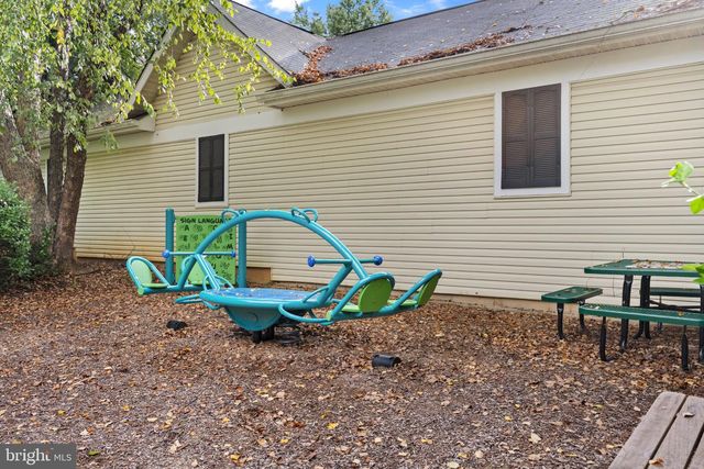4097 FOUNTAINSIDE LN, Fairfax, VA 22030