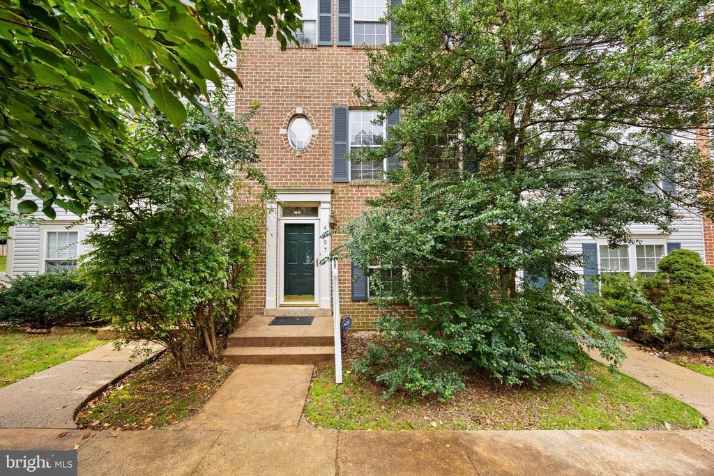 4097 FOUNTAINSIDE LN, Fairfax, VA 22030