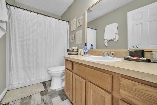 34955 Northview Circle, North Ridgeville, OH 44039