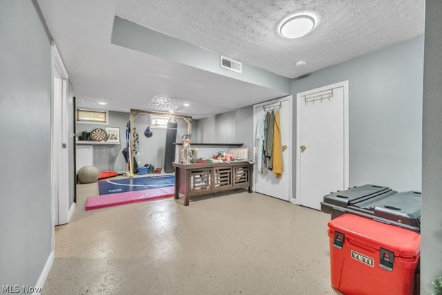 34955 Northview Circle, North Ridgeville, OH 44039