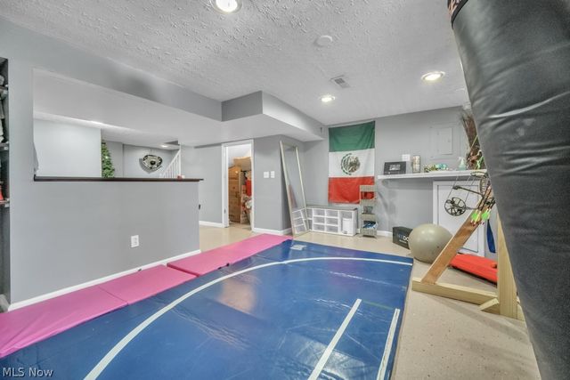 34955 Northview Circle, North Ridgeville, OH 44039