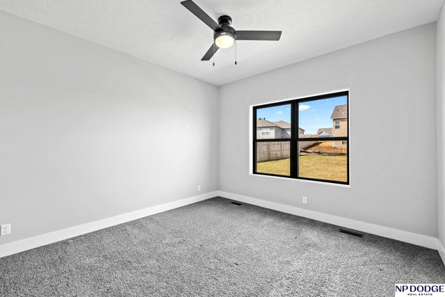 11926 S 117 Street, Papillion, NE 68046