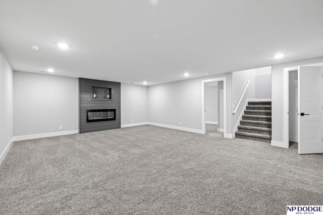 11926 S 117 Street, Papillion, NE 68046