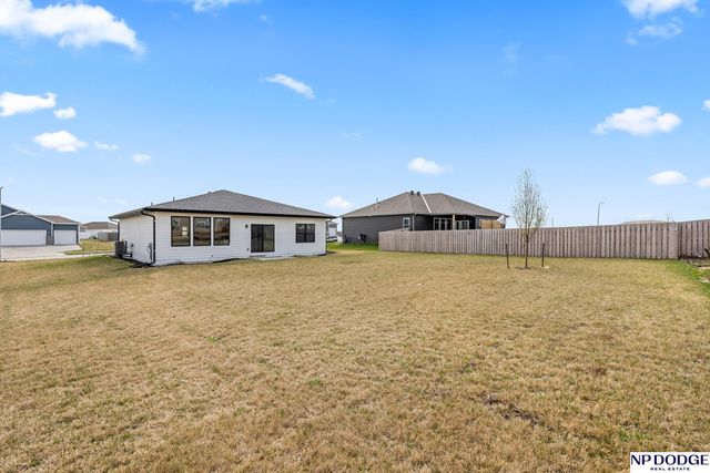 11926 S 117 Street, Papillion, NE 68046