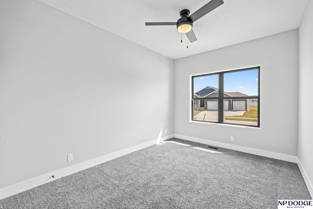 11926 S 117 Street, Papillion, NE 68046