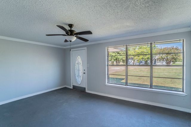 405 W 3rd Street, Anna, TX 75409