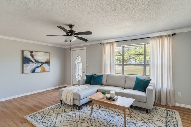 405 W 3rd Street, Anna, TX 75409