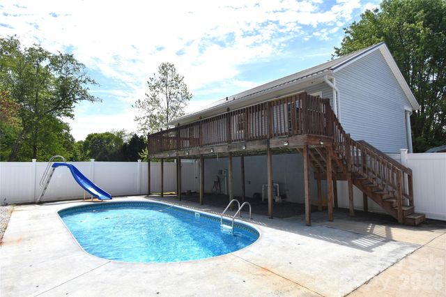 2681 Tumbleweed Drive, Lenoir, NC 28645
