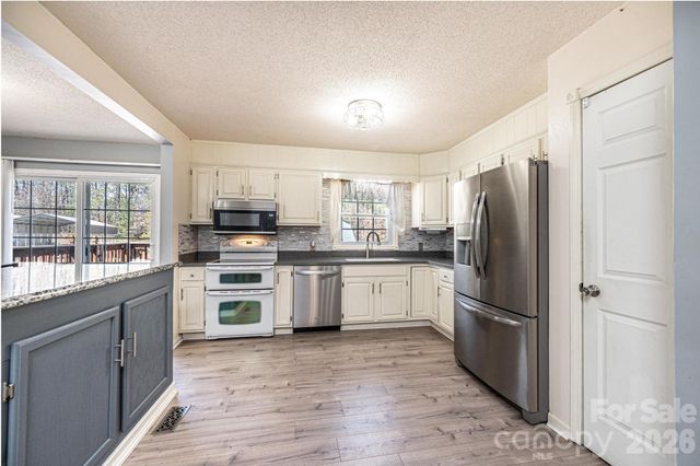 2681 Tumbleweed Drive, Lenoir, NC 28645