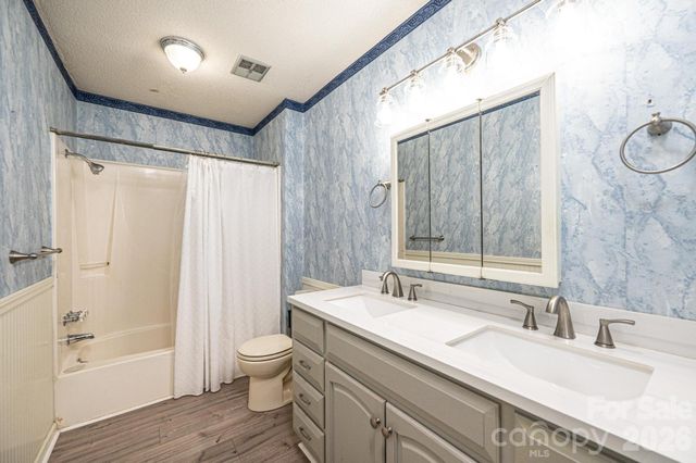 2681 Tumbleweed Drive, Lenoir, NC 28645
