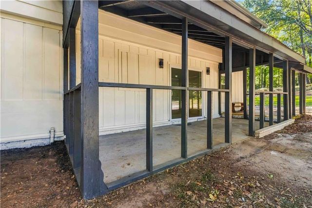 6089 Evans Drive, Rex, GA 30273