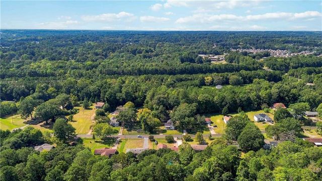 6089 Evans Drive, Rex, GA 30273