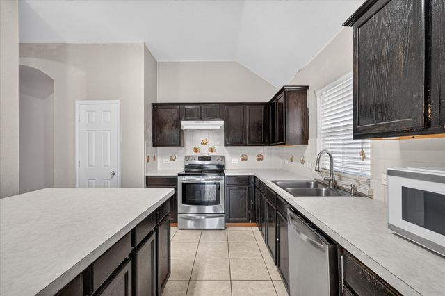 419 Red Sage Lane, Duncanville, TX 75137