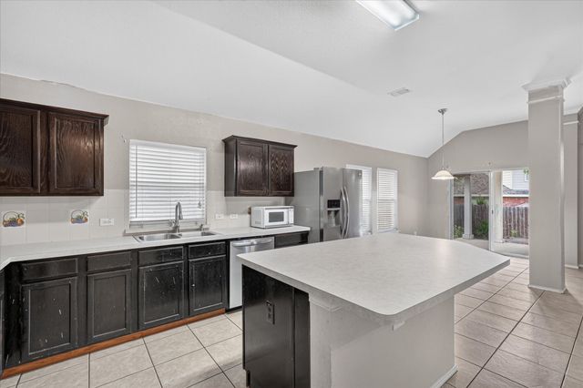 419 Red Sage Lane, Duncanville, TX 75137