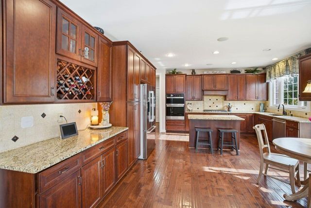 2567 Twin Hills Court, Union, KY 41091