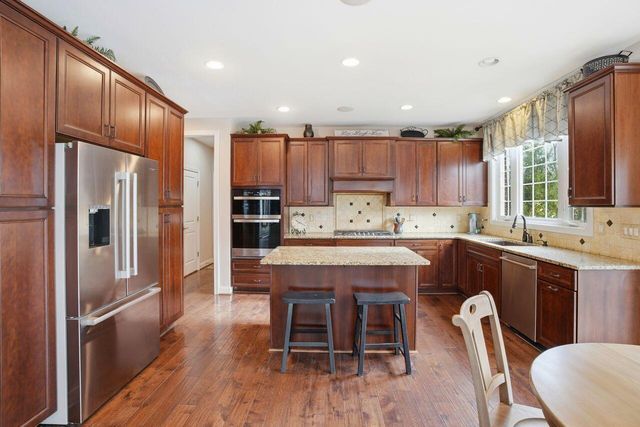 2567 Twin Hills Court, Union, KY 41091